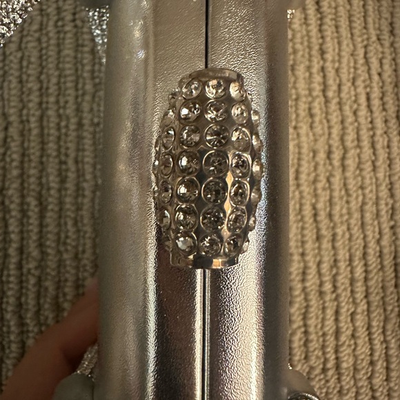 Nina Silver Crystal Evening Clutch – Hardcase – Elegant & Sparkly - Picture 12 of 13